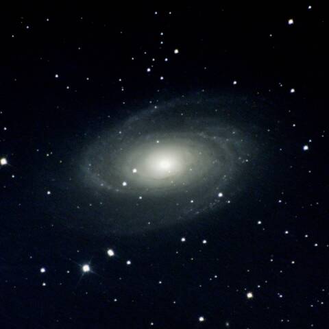 M81 おおぐま座渦巻銀河