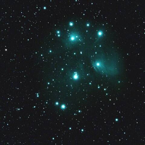M45 プレアデス星団　おうし座