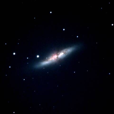 M82 おおぐま座