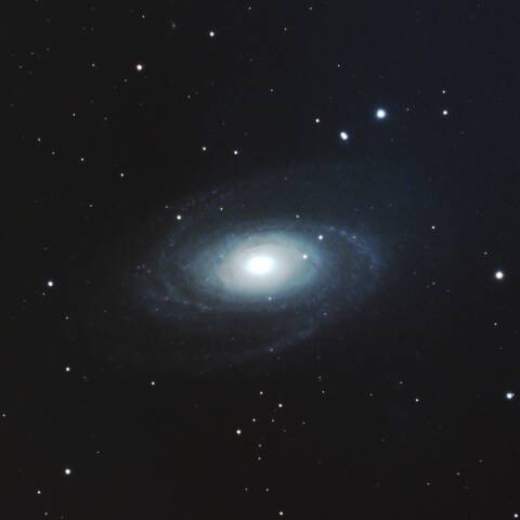 M81 ボーデの銀河 おおぐま座