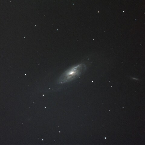 M106 渦巻銀河 りょうけん座