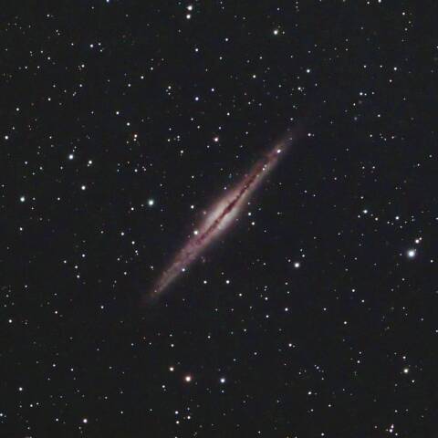 NGC891 エッジオン銀河　アンドロメダ座