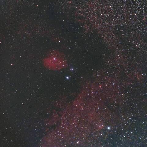 バンビの首飾り星雲 IC1283 いて座