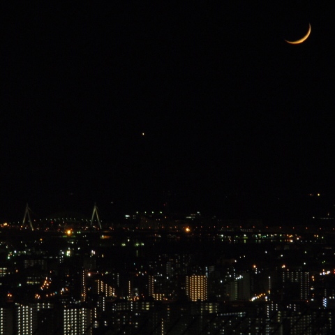 月と火星と夜景