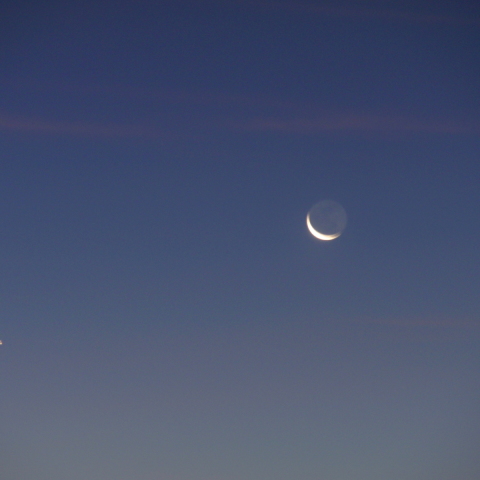 地球照の月と水星のランデヴー