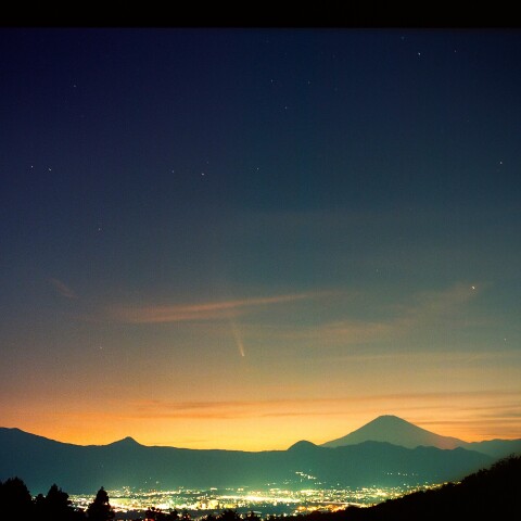 紫金山・アトラス彗星(C/2023 A3)
