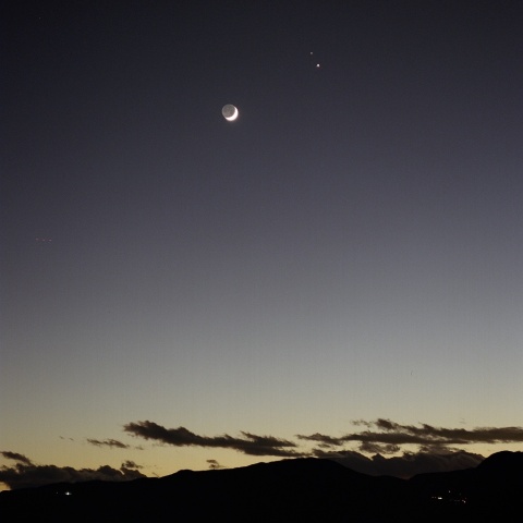 三日月と近づきゆく木星・土星