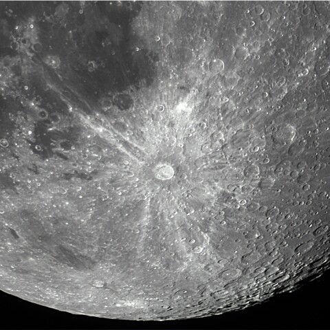 ティコクレーターの光条