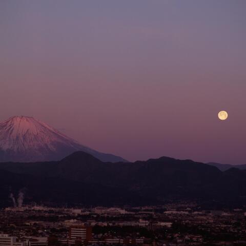 スノームーンと富士