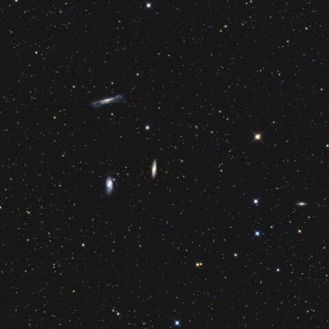 しし座の銀河トリオ