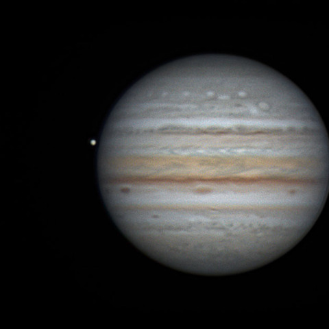 8/1の木星とエウロパ、ガニメデ