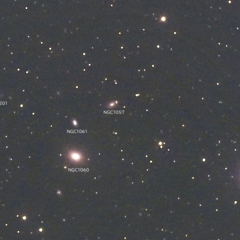 NGC1060近傍の銀河群(さんかく座)
