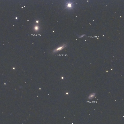 Arp316（しし座の特異銀河団）