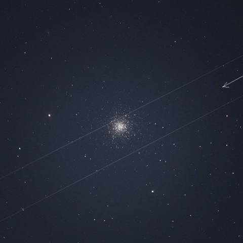 M13とスターリンク衛星2個