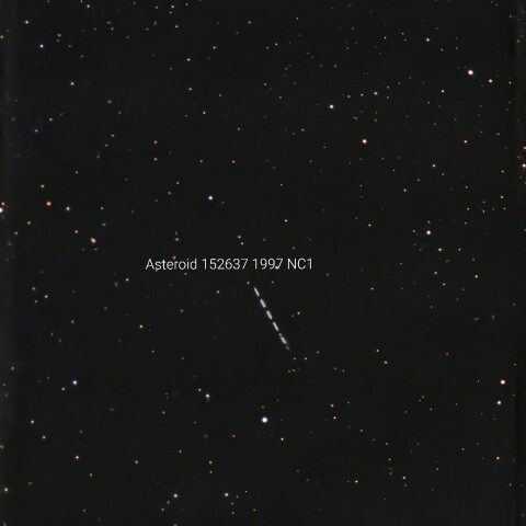 接近した小惑星 152637 (1997NC1)