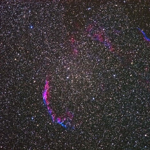 白鳥座網状星雲