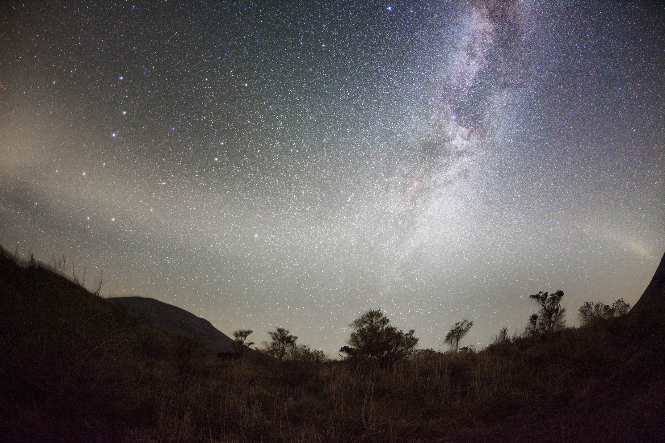 北斗七星と天の川 By Huashangdi 天体写真ギャラリー