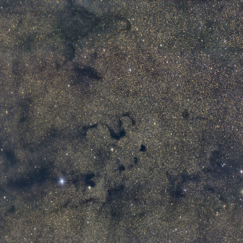 B72 S字暗黒星雲