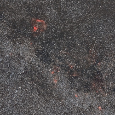 ケフェウス座～カシオペア座周辺の散光星雲