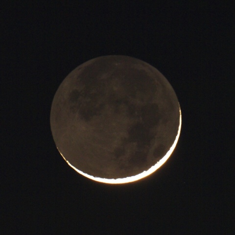 月齢1.6の地球照