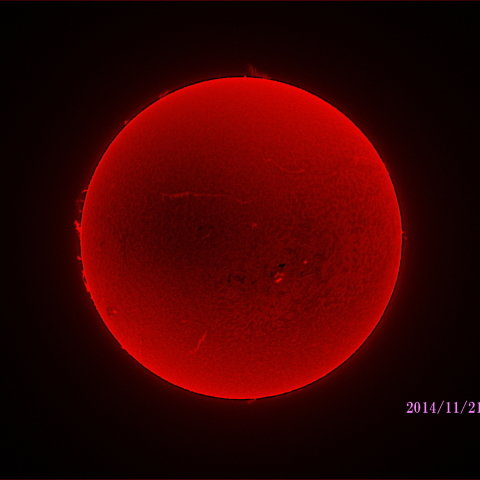 太陽 2014/11/21 (1/6) Hα R-B　戻ってきた活動領域