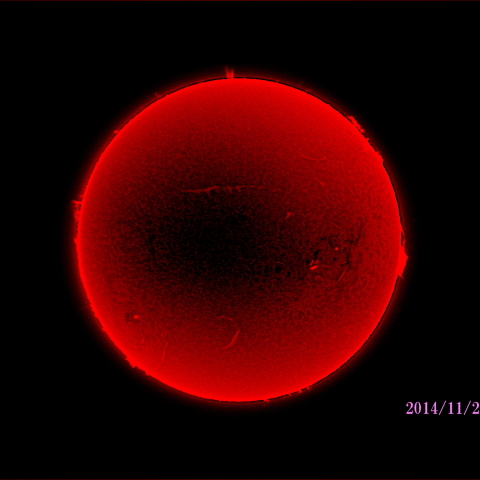 太陽 2014/11/22 (1/6) Hα R-B　戻ってきた活動領域