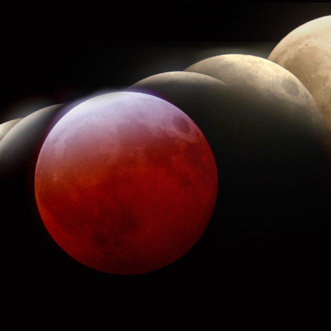 皆既月蝕と地球の影