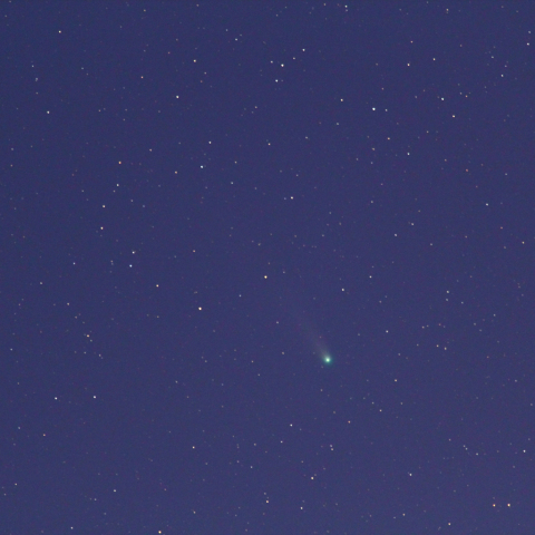 薄明のラブジョイ彗星