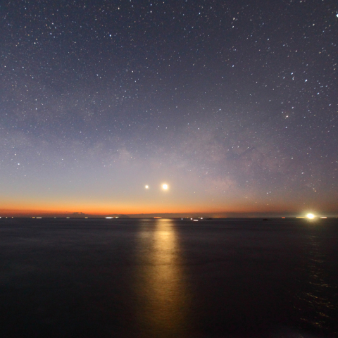 明けの明星、金星と月光道