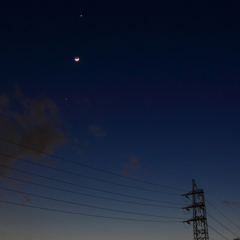 残照の空の金星、月、木星