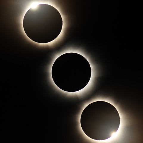 皆既日食とダイヤモンドリング