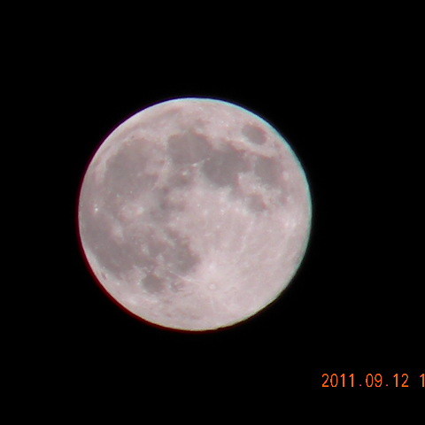 中秋の名月（満月）