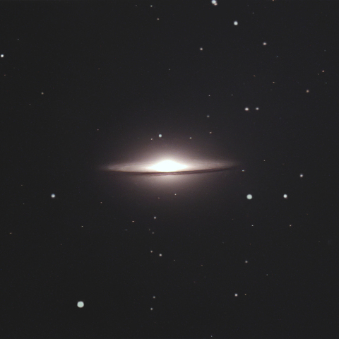 ソンブレロ星雲M104