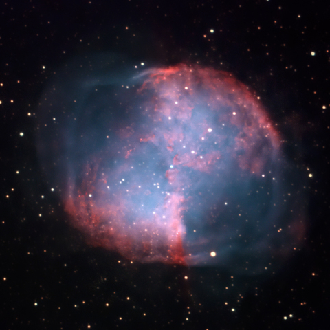 住宅街から撮影した こぎつね座の惑星状星雲 M27 あれい星雲