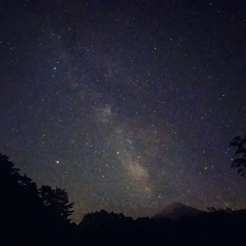 富士山から立つ銀河(スマホで撮る星々)