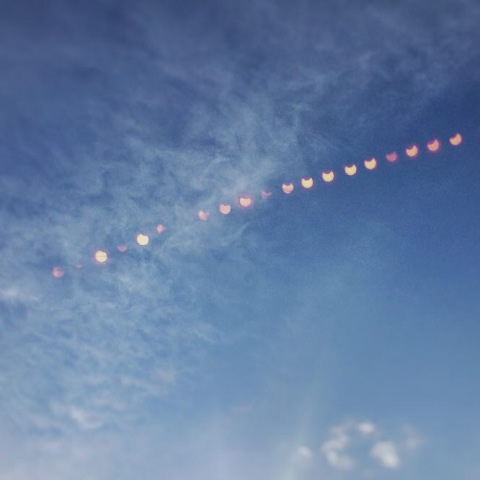 スマホで撮る星々・部分日食