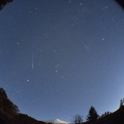 スマホで撮る富士山麓ふたご座流星群･その2