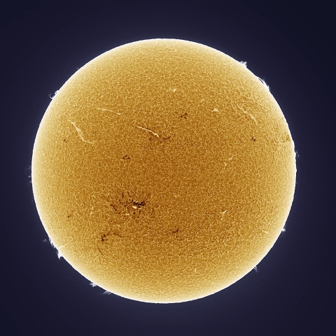 6月26日の太陽 擬似カラー版