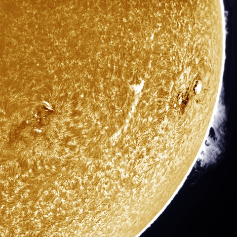 7月17日の太陽 擬似カラー版