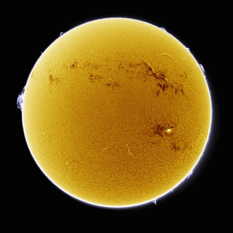01月22日の太陽 Ha 擬似カラー版