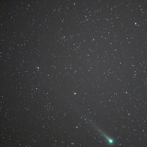 レナード彗星と２つの球状星団