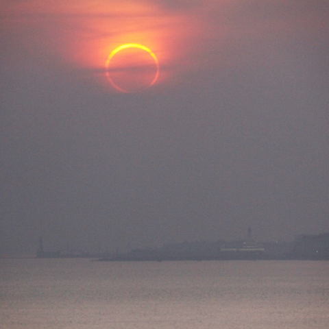 青島金環日食