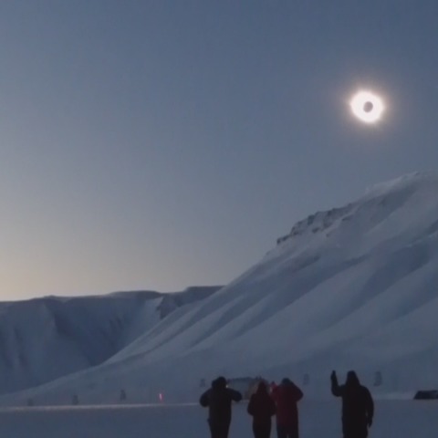 2015スピッツベルゲン島皆既日食