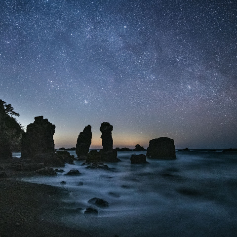 日本海に沈む冬の銀河