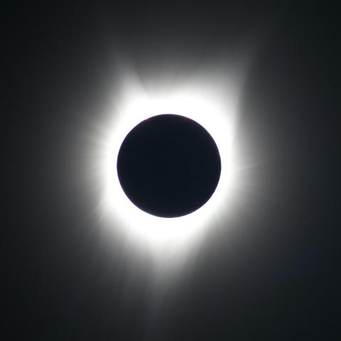 皆既日食　コロナ