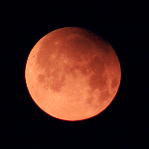 今朝(4/26)の部分月食