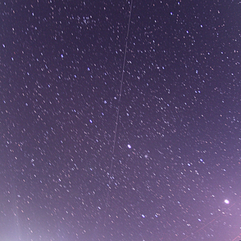 天宮1号と冬の大三角と一回り大きい大三角