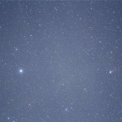 1/12のカタリナ彗星とη UMaアルカイド