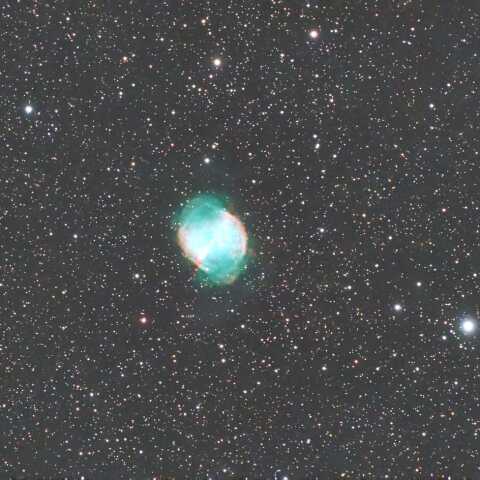 M27 亜鈴状星雲・リンゴの芯星雲