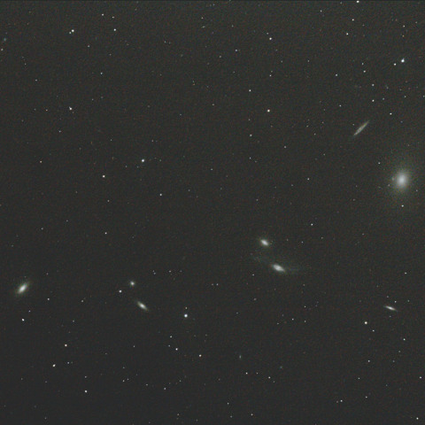 マルカリアンの銀河鎖